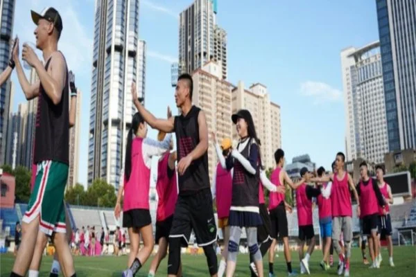 麦克罗伊美国公开赛崩盘从领先到失手 大满贯十年等待仍在继续